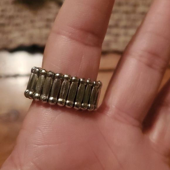 Ring - Picture 2 of 2